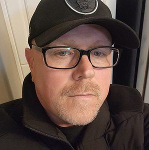 Meet your Posher, Cory